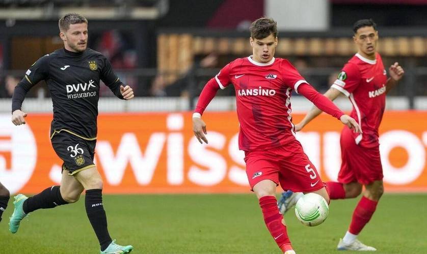 凭借连续的 凭借连续的