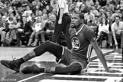 他的观点向 他的观点向