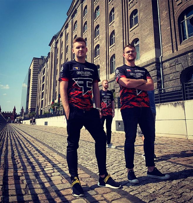 季中交易 季中交易